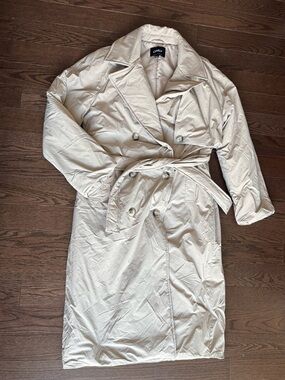 ONLY Women's Cream Quilted Trench Coat with Belt soft and warm